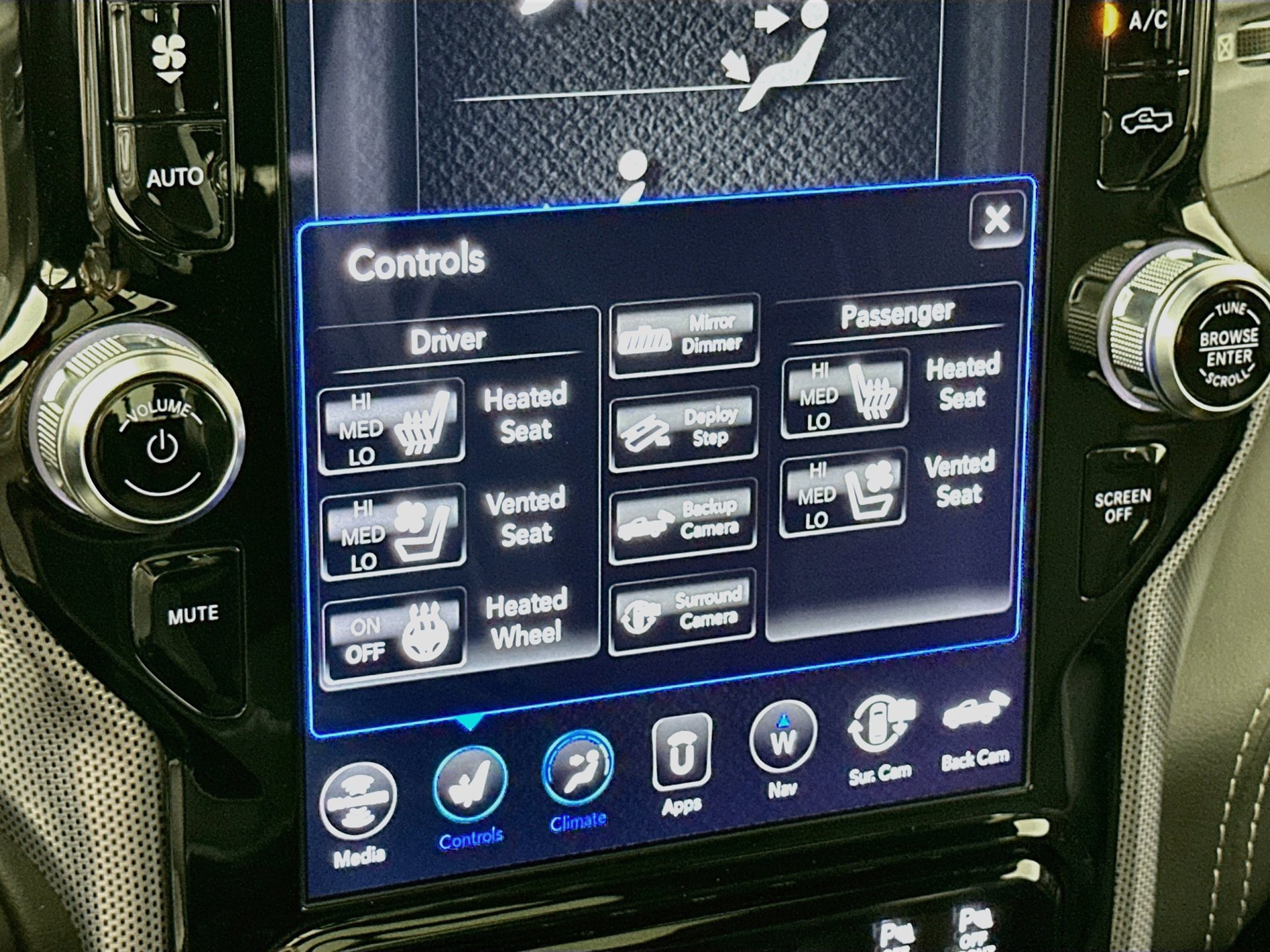 Used 2020 RAM 1500 Limited RWD image 22