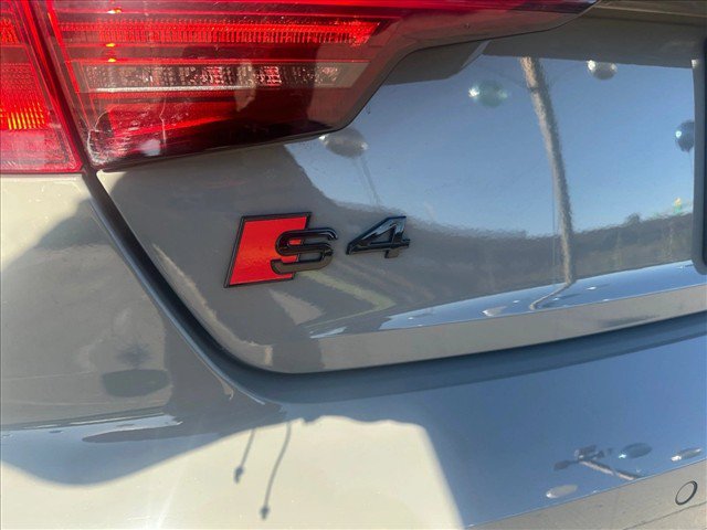 Used 2021 Audi S4 Premium Plus w/ Premium Plus Package AWD/4WD image 22