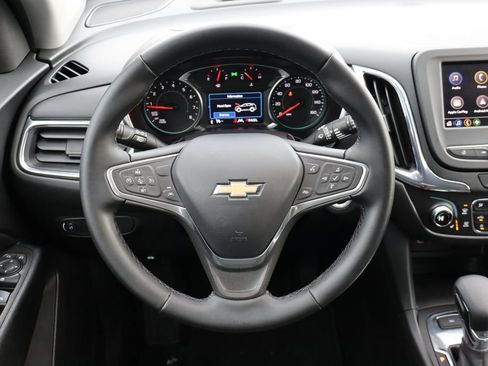Used 2023 Chevrolet Equinox LT image 17