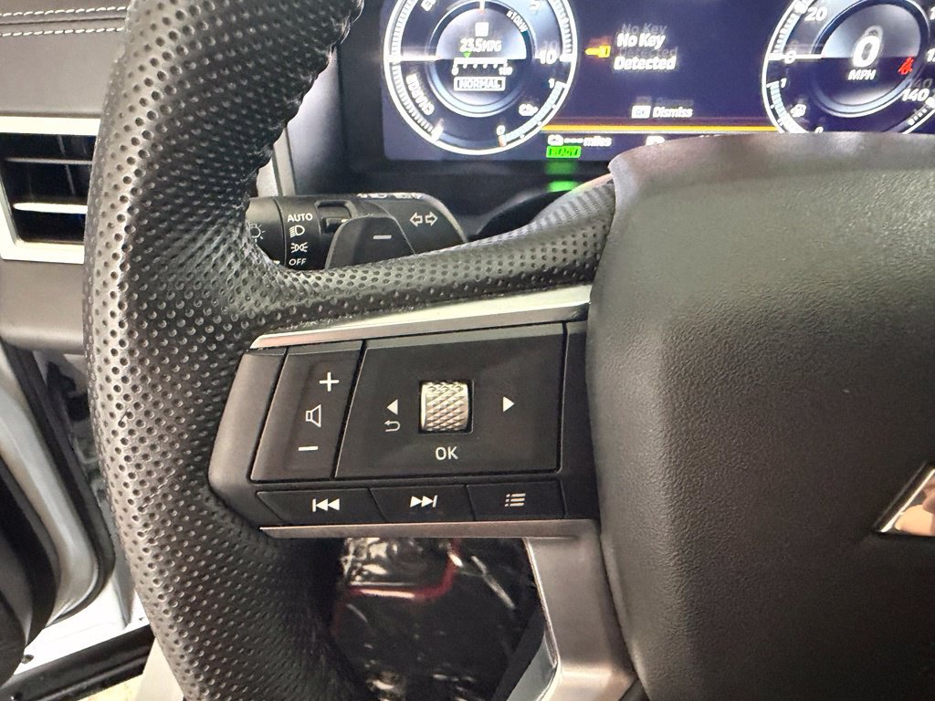 Used 2023 Mitsubishi Outlander 4WD Plug-In Hybrid image 44