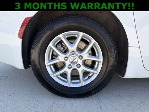 Used 2021 Chrysler Pacifica Touring-L FWD image 32