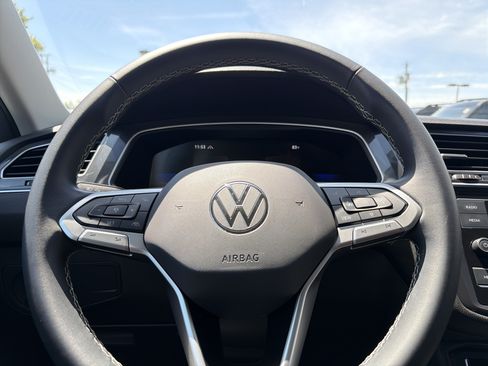 Used 2024 Volkswagen Tiguan S AWD/4WD image 11