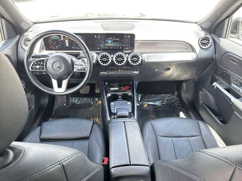 Used 2022 Mercedes-Benz GLB 250 image 18