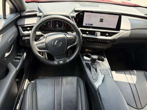 Used 2023 Lexus UX 250h F Sport FWD image 15