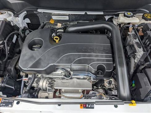 Certified 2023 Chevrolet Equinox RS w/ RS Leather Package image 21