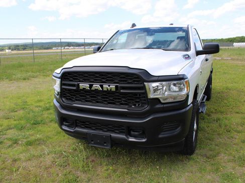Used 2022 RAM 2500 Tradesman AWD/4WD image 2
