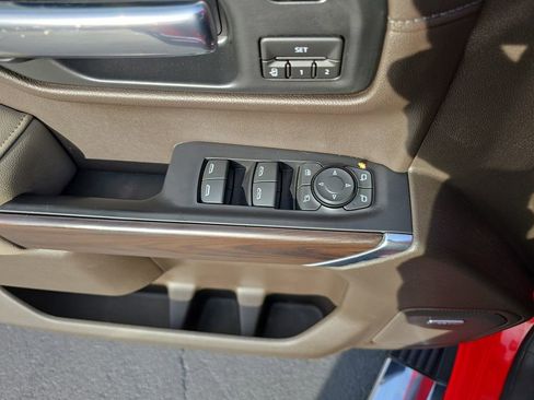 Used 2020 GMC Sierra 1500 SLT w/ SLT Premium Plus Package image 28