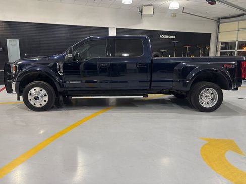 Used 2022 Ford F450 Lariat w/ Lariat Ultimate Package image 3