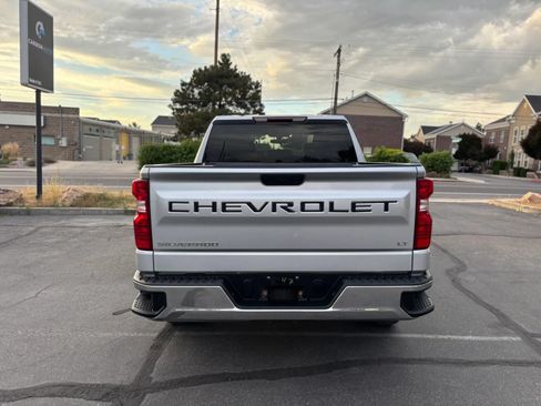 Used 2021 Chevrolet Silverado 1500 LT AWD/4WD image 6