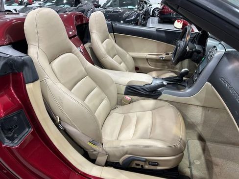 Used 2006 Chevrolet Corvette Convertible w/ Preferred Equipment Group image 13