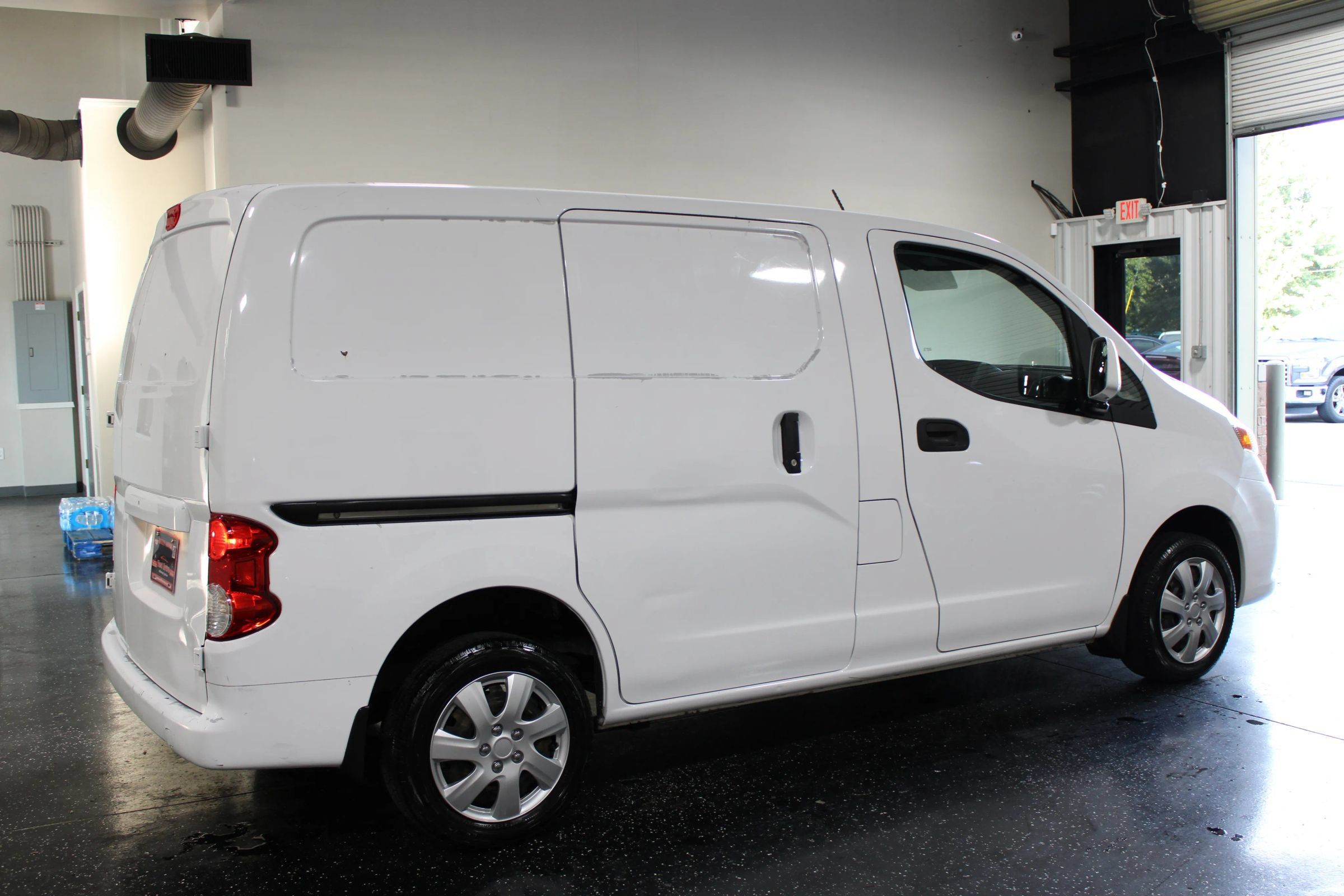 Used 2019 Nissan NV200 SV FWD image 3