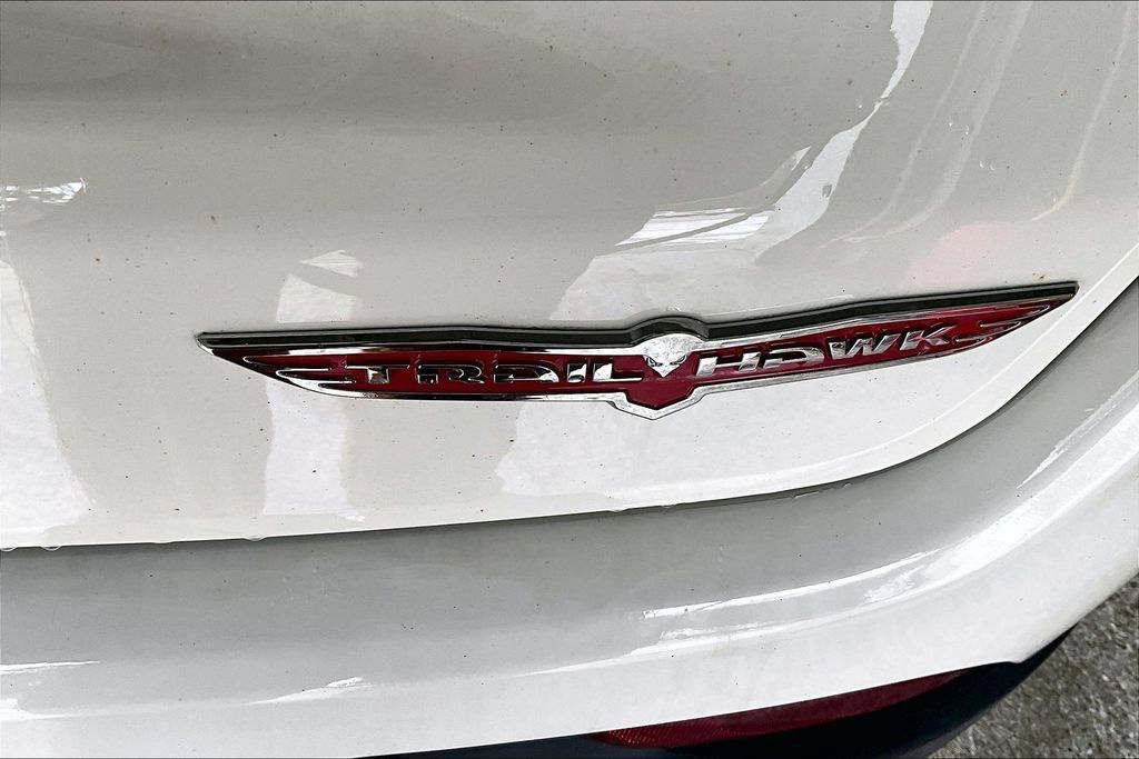 Used 2018 Jeep Compass Trailhawk w/ Navigation Group AWD/4WD image 24