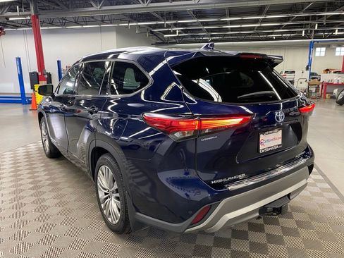 Used 2022 Toyota Highlander Platinum image 8