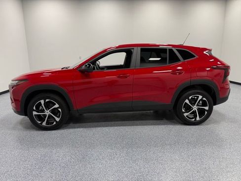 Used 2026 Chevrolet Trax RS w/ Driver Confidence Package FWD image 8