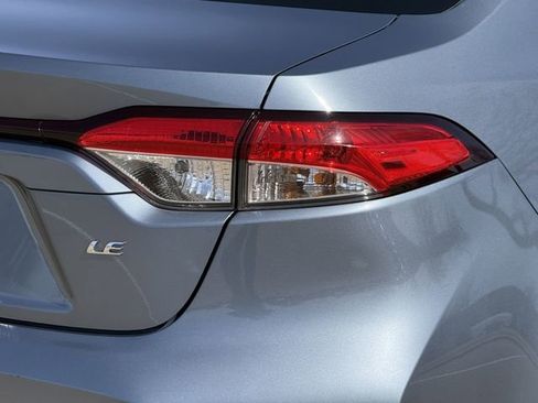 Certified 2022 Toyota Corolla LE image 7