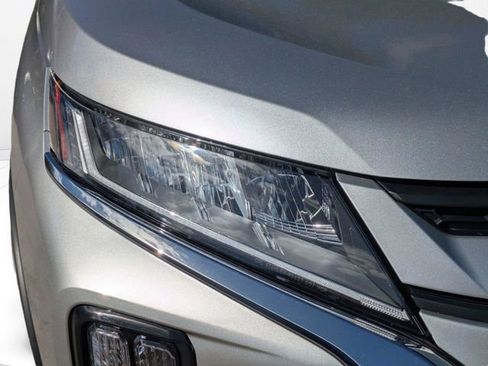 Used 2025 Mitsubishi Outlander Sport ES image 10