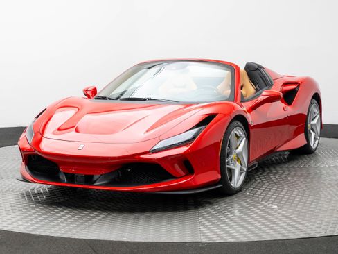 Certified 2022 Ferrari F8 Tributo image 1
