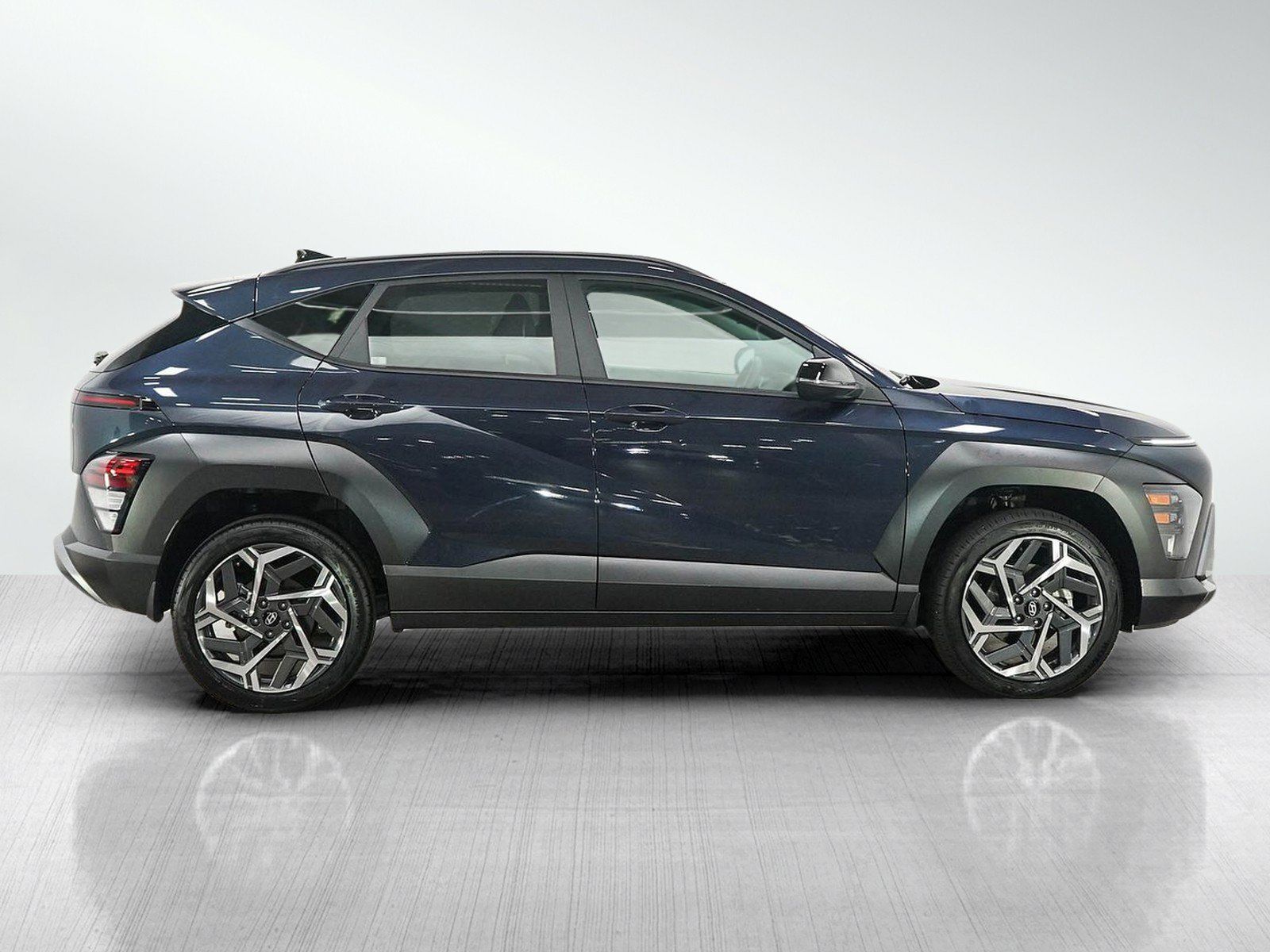 Used 2026 Hyundai Kona SEL Premium AWD/4WD image 6