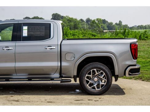 New 2026 GMC Sierra 1500 SLT w/ SLT Premium Plus Package image 39