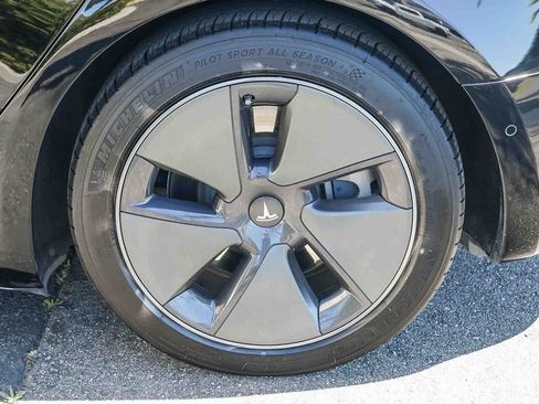 Used 2021 Tesla Model 3 Standard Range Plus image 10