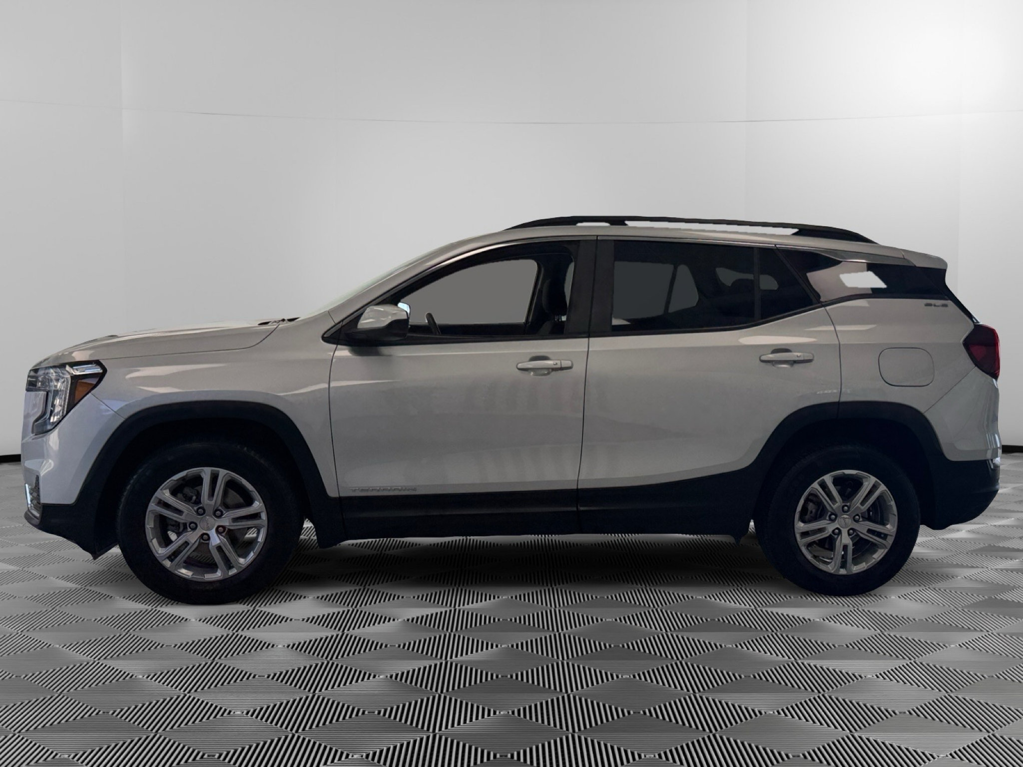 Used 2022 GMC Terrain SLE w/ Driver Convenience Package AWD/4WD image 5