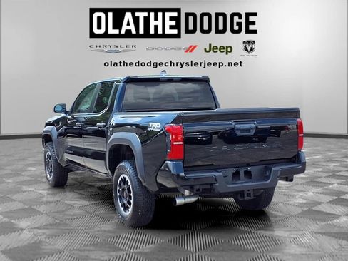 Used 2024 Toyota Tacoma TRD Off-Road AWD/4WD image 3