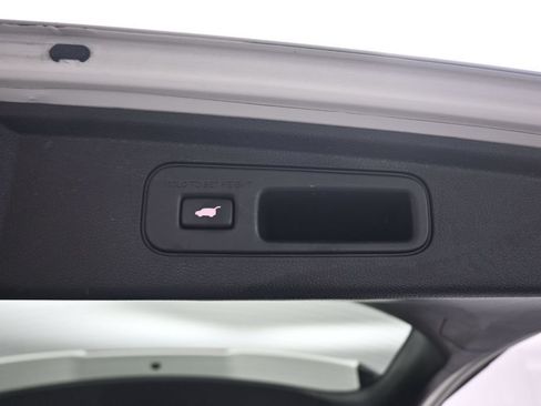 Used 2018 Honda Odyssey Elite image 67