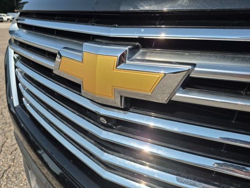 Certified 2023 Chevrolet Traverse Premier FWD image 34
