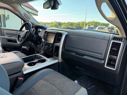 Used 2016 RAM 2500 Big Horn w/ Black Appearance Group image 17