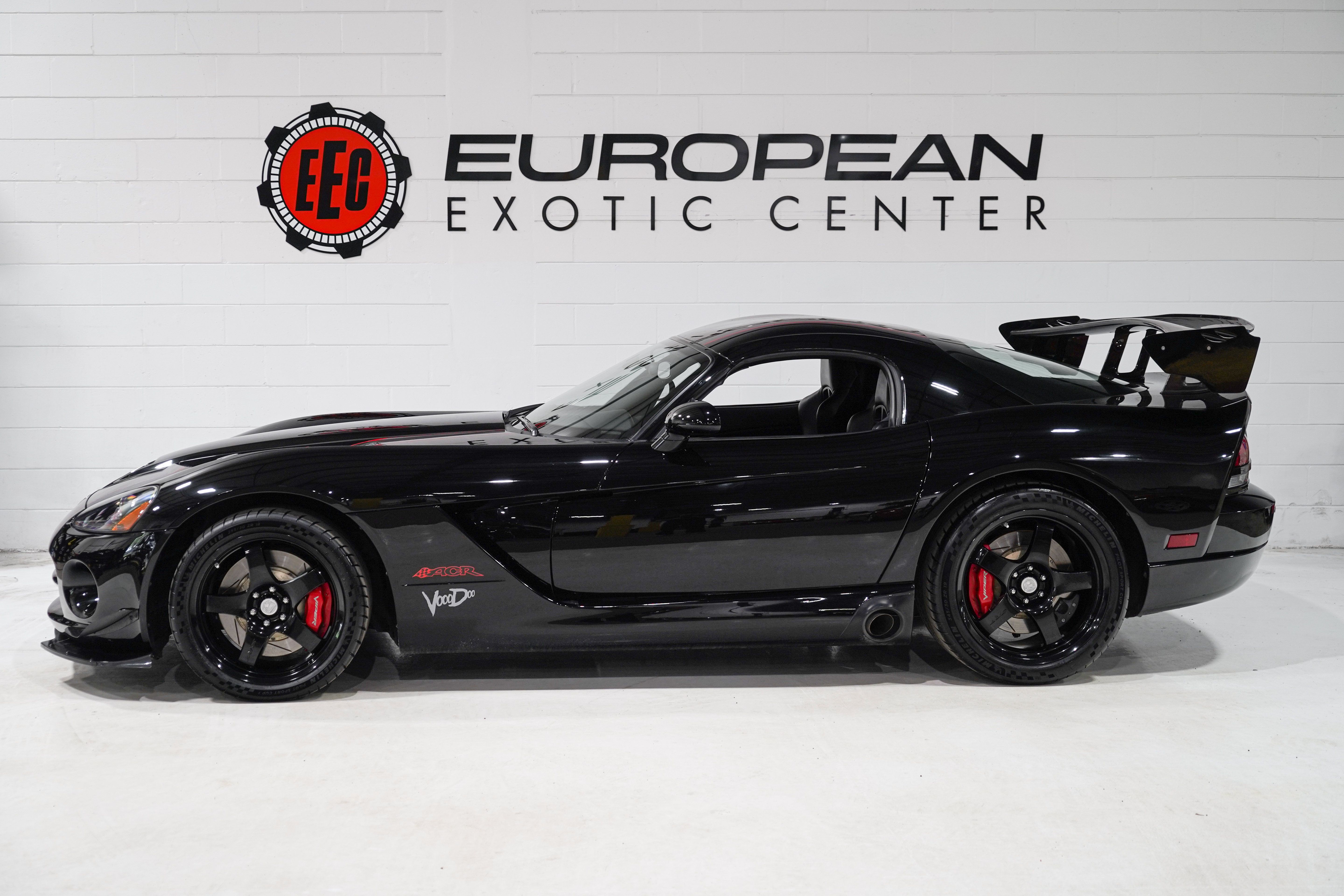 Used 2010 Dodge Viper ACR RWD image 7