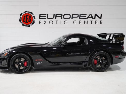 Used 2010 Dodge Viper ACR RWD image 7