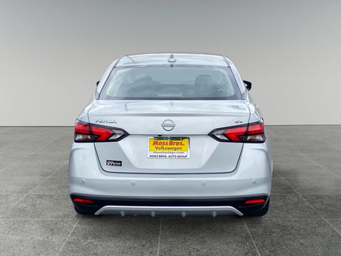 Used 2023 Nissan Versa SV FWD image 4