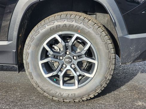 New 2026 Chevrolet Equinox ACTIV image 10