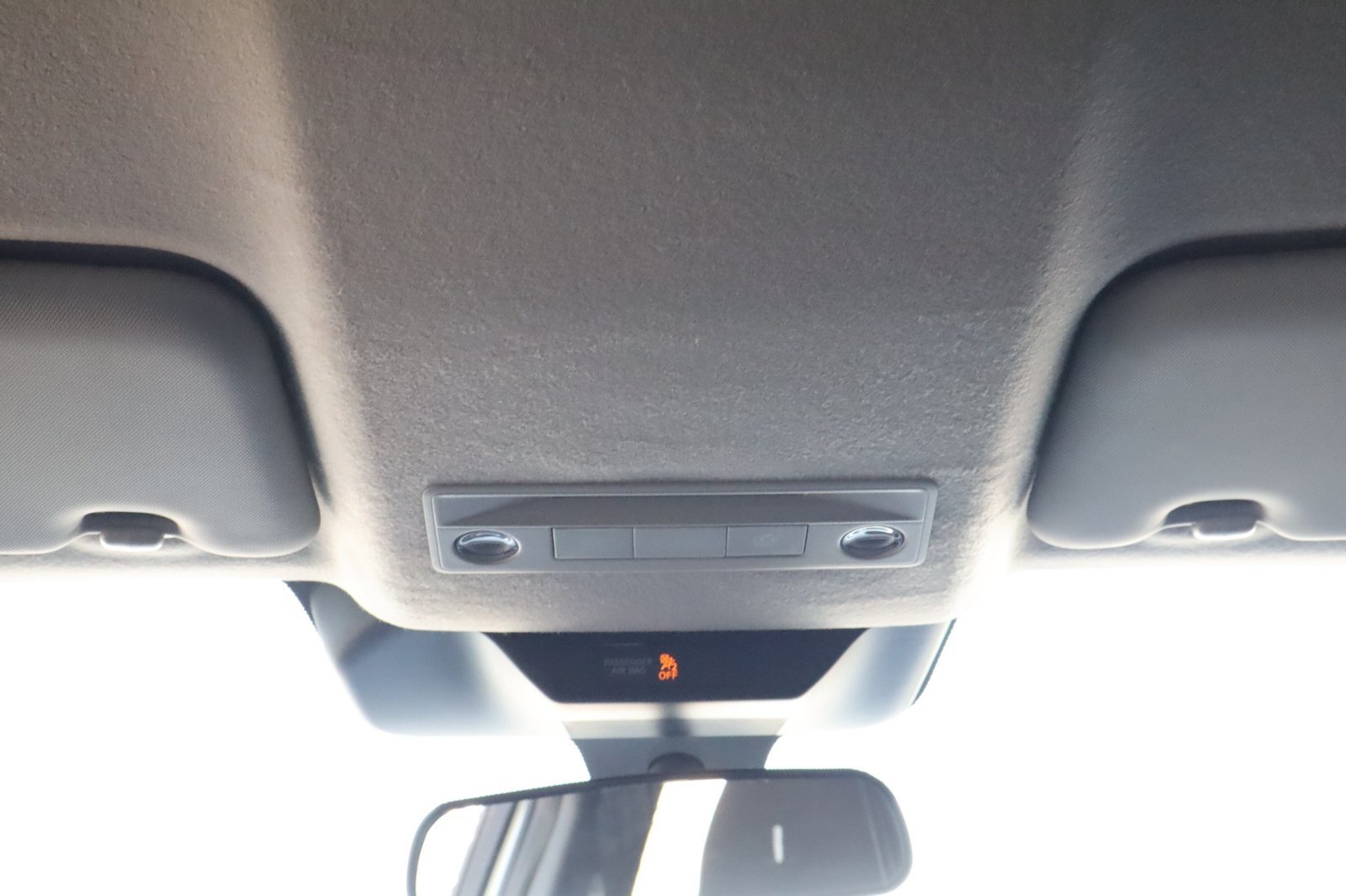 Used 2025 Nissan Kicks SV FWD image 33