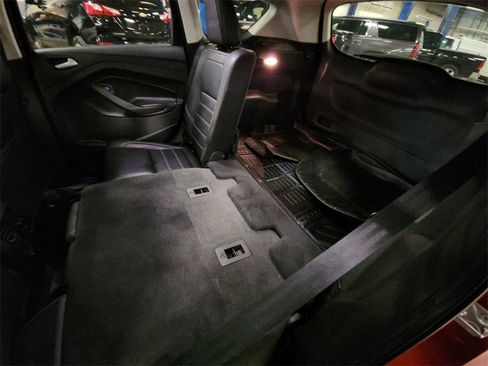 Used 2019 Ford Escape SEL image 34