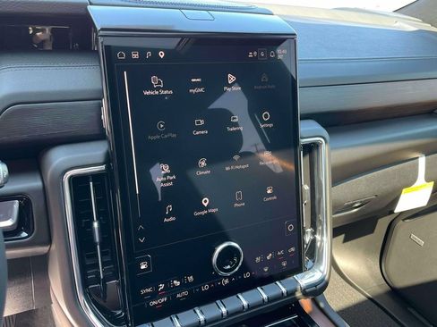 New 2026 GMC Yukon Denali w/ Advanced Technology Package AWD/4WD image 29