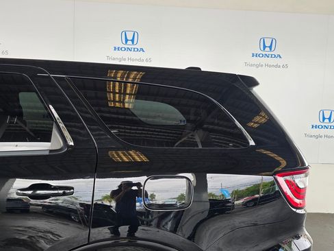 Used 2019 Dodge Durango R/T w/ Technology Group AWD/4WD image 56