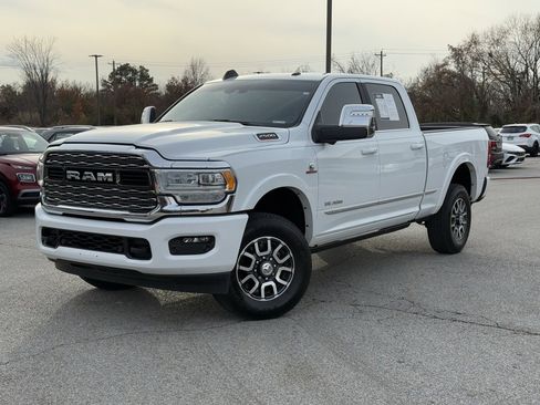 Used 2024 RAM 2500 Limited image 3