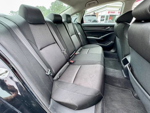 Used 2019 Honda Accord LX image 11