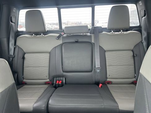 Used 2022 Chevrolet Silverado 1500 ZR2 w/ Technology Package image 29