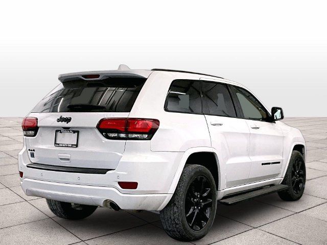 Used 2022 Jeep Grand Cherokee Laredo X AWD/4WD image 11