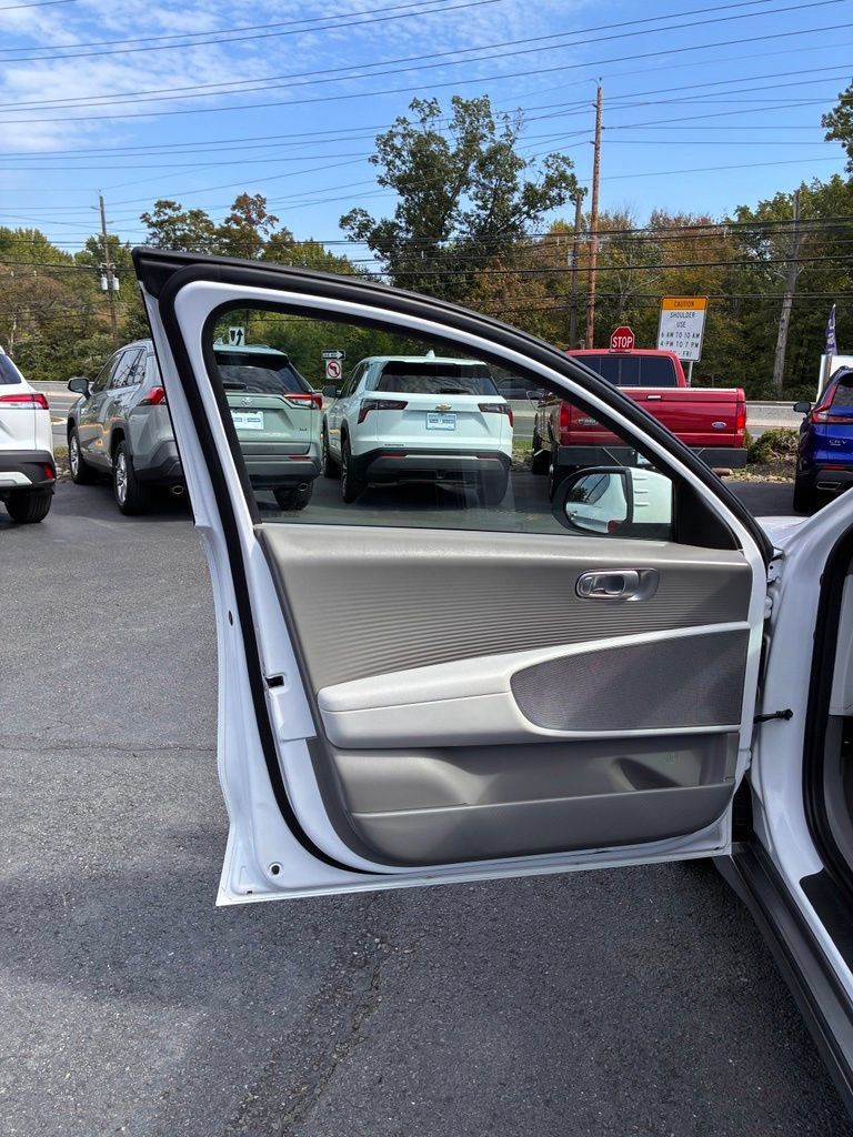 Certified 2024 Hyundai Ioniq 6 SEL AWD/4WD image 28