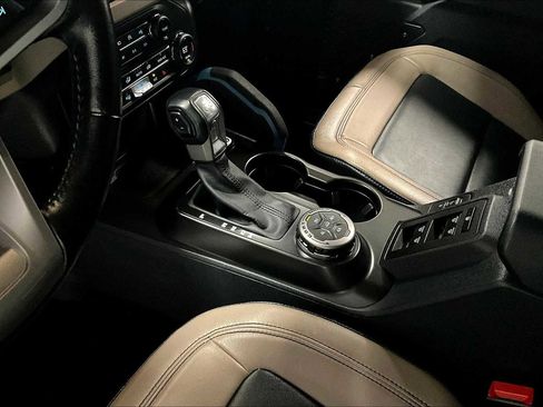 Used 2021 Ford Bronco Wildtrak image 15