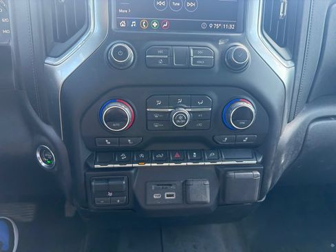 Used 2020 Chevrolet Silverado 1500 LT w/ All-Star Edition AWD/4WD image 17