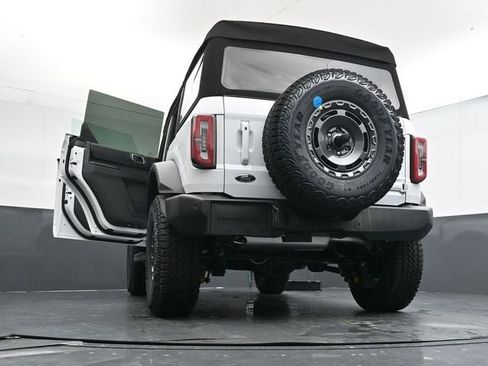 New 2025 Ford Bronco Outer Banks w/ Sasquatch Package image 37