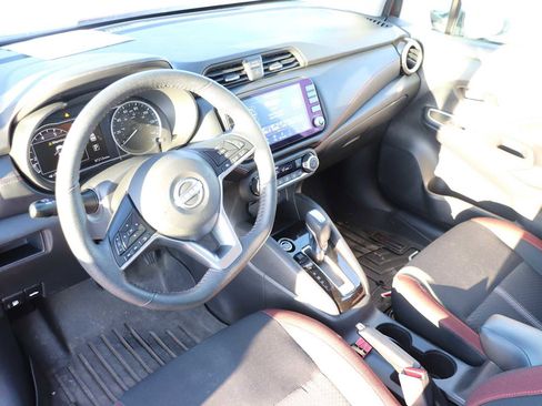 Used 2023 Nissan Versa SR w/ Trunk Package image 10