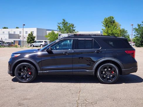 Used 2020 Ford Explorer ST w/ ST Street Pack AWD/4WD image 2