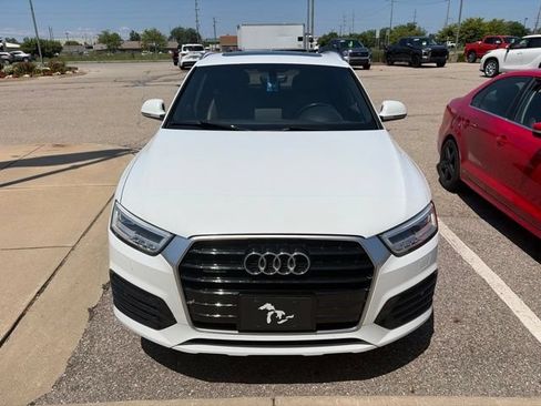 Used 2018 Audi Q3 2.0T Premium Plus w/ Premium Plus Package AWD/4WD image 3