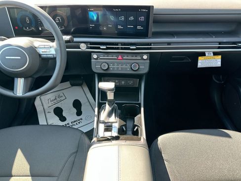 New 2026 Hyundai Tucson SE image 12