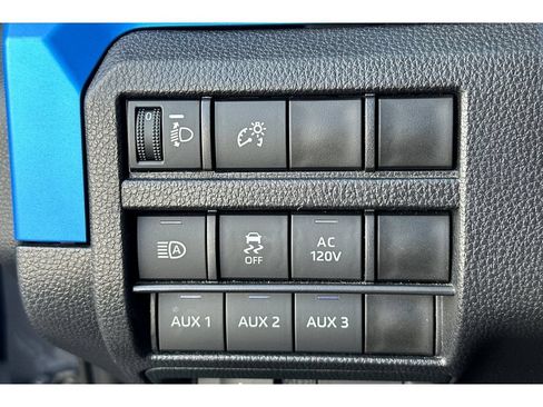 Used 2026 Toyota Tacoma TRD Off-Road w/ TRD Off Road Upgrade Package AWD/4WD image 30